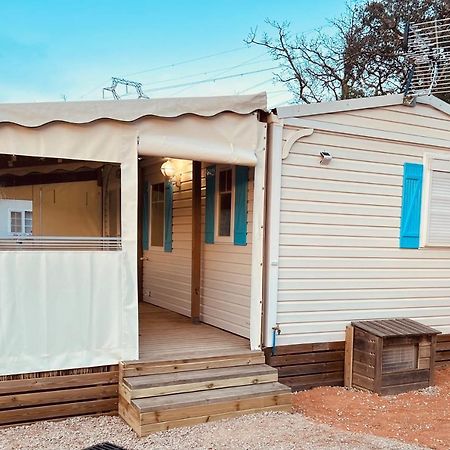 Joli Mobil-Home De Vacances, Ideal Pour Les Familles Rocbaron Eksteriør billede